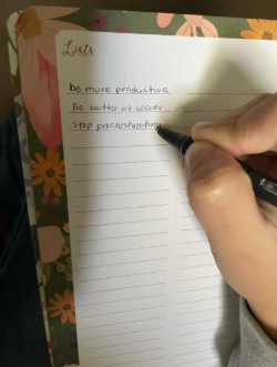 Freshman Leyla Roman writes a list of her New Year's resolutions in her planner. "[New Year's resolutions] will help you change what you want to change. And like do a better job this year than last year," Roman said.